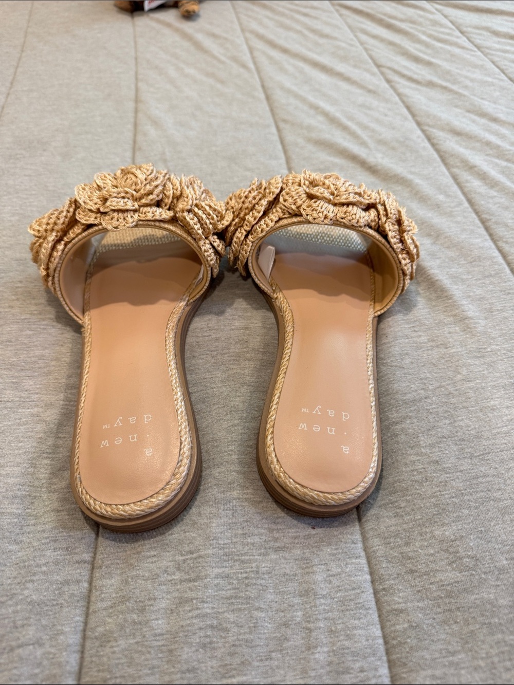 Women's crochet slides size 7 - Picture 2 of 3